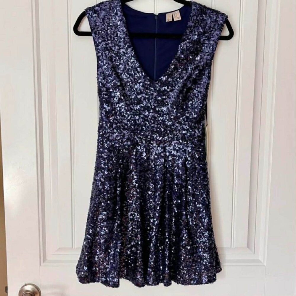 Forever 21 Navy Sequin V-Neck Party Dress